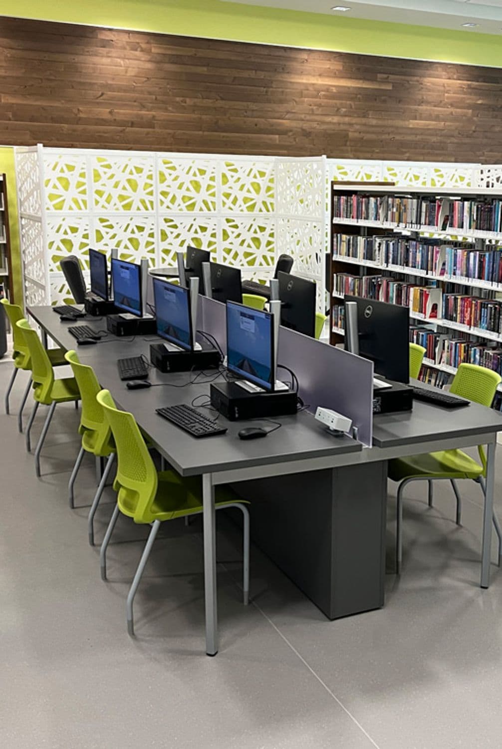 HPL Desks & Workstations
