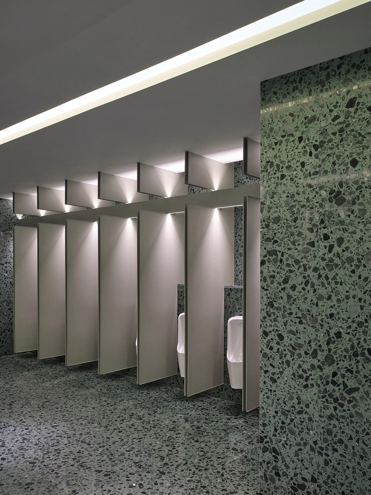 HPL Urinal Partitions