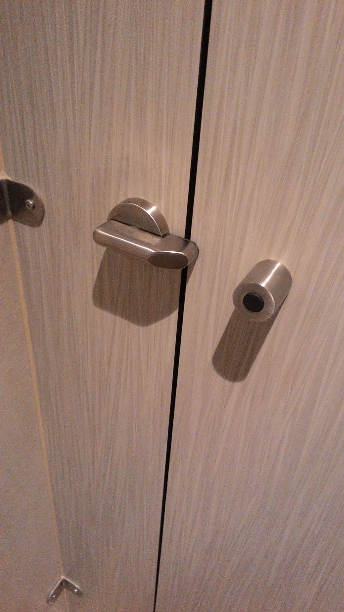 HPL Compact Hardware & Accessories